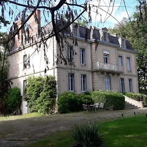 Chateau Du Grand Lucay Bourbon-lʼArchambault